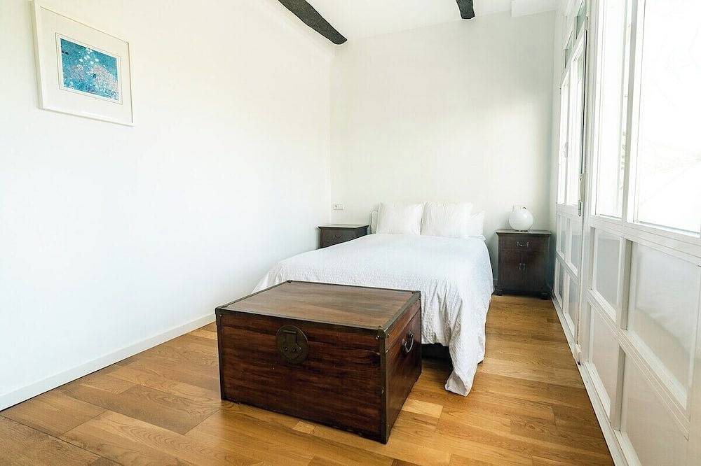 Entire apartment, Quintanilla Apartment in Ferrol, Galician Coast