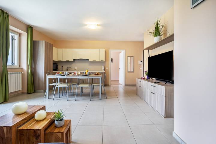 Ferienwohnung für 4 Personen, mit Garten und Seeblick in Tignale - 3