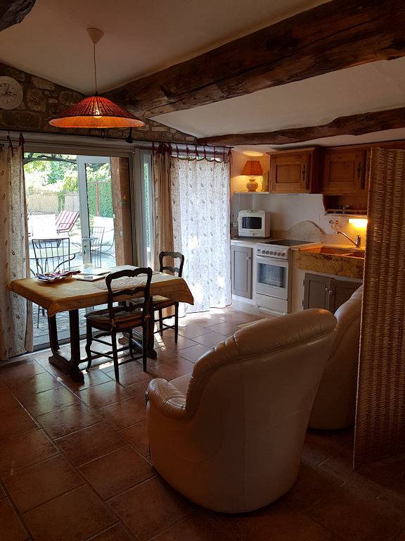 Gîte pour 2 personnes, avec jardin et piscine à Saint-Rémy-de-Provence - 3