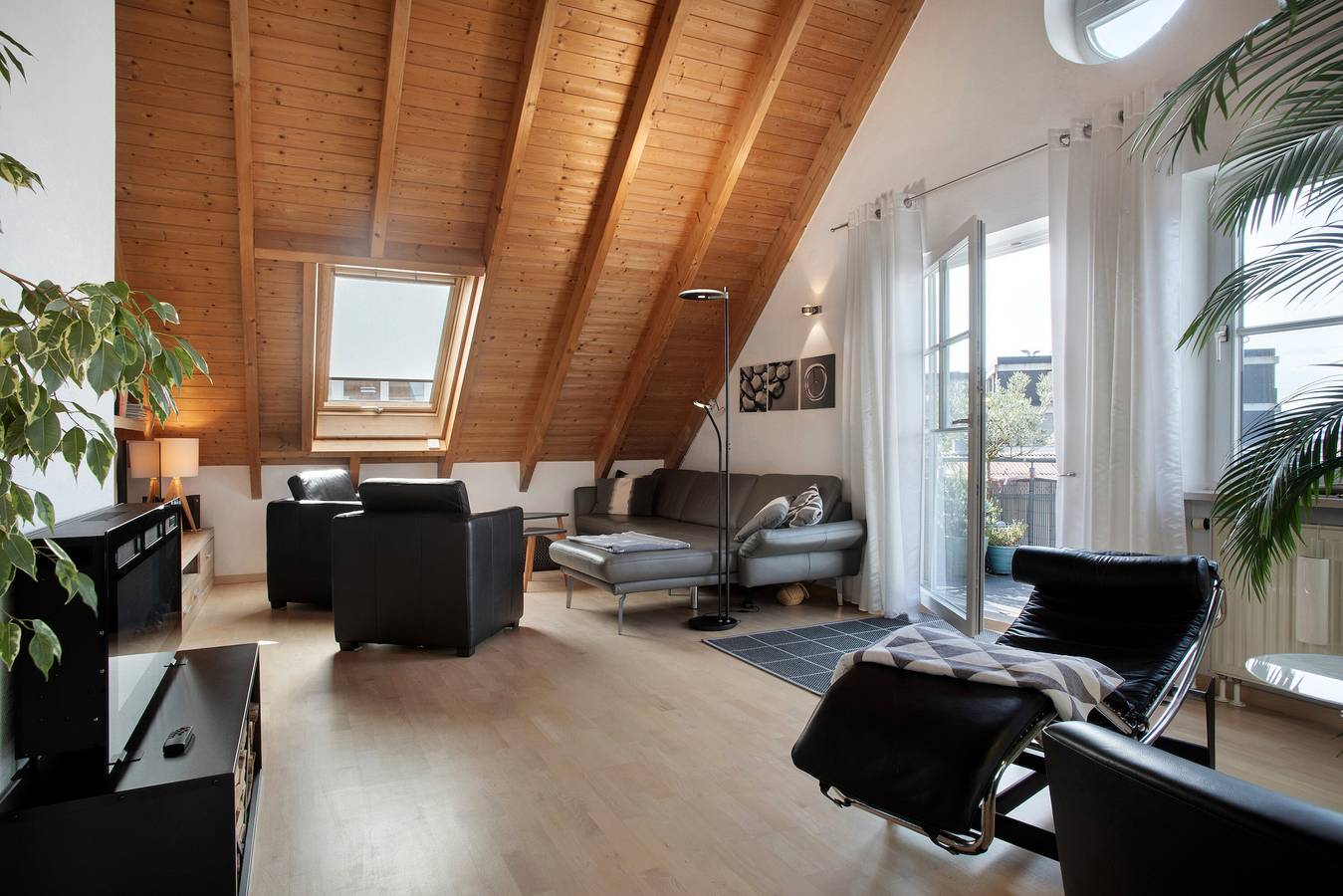 Ganze Wohnung, Ferienwohnung Seemöwe mit Wintergarten, Balkon und Wlan in Kressbronn am Bodensee, Obersee (Bodensee)