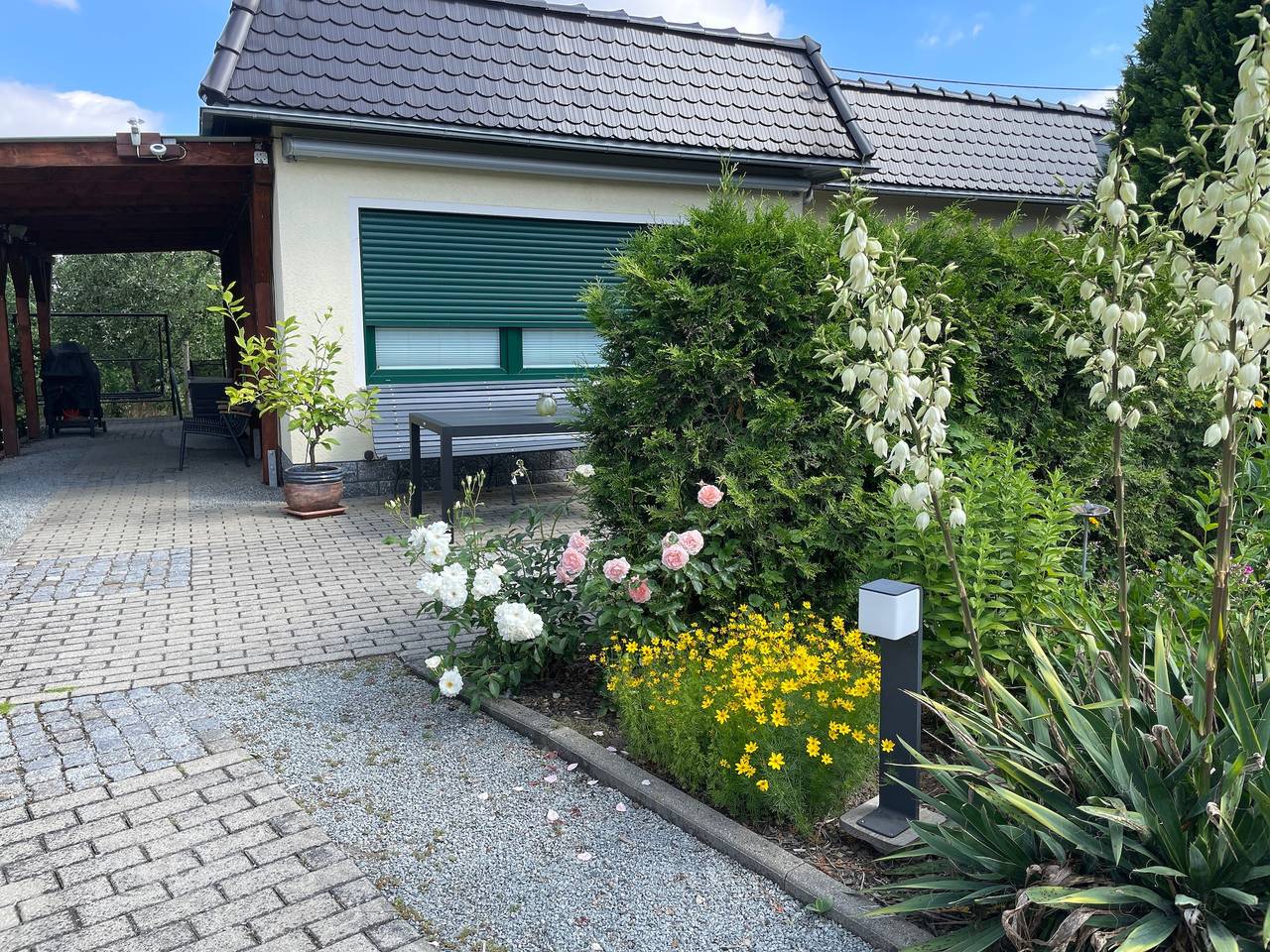 Ferienhaus Amare mit Fasssauna, eigener Terrasse & Kamin in Bautzen, Lausitz
