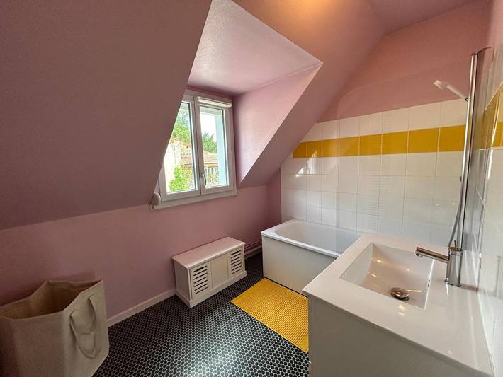 Location de vacances pour 10 personnes, avec jardin à Buxy - 3