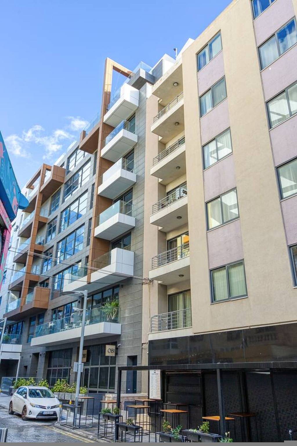 Entire apartment, Roulette — Your St Julian’s Base for a Fun Getaway in Paceville, San Giljan