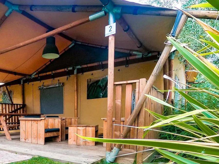 Weekend Glamping Resort - Safarizelt 6 personen - Spotty Lodge in San Felice del Benaco, Gardasee-Berge