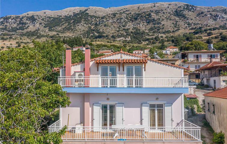 Ferienhaus für 9 Personen, mit Terrasse - 1