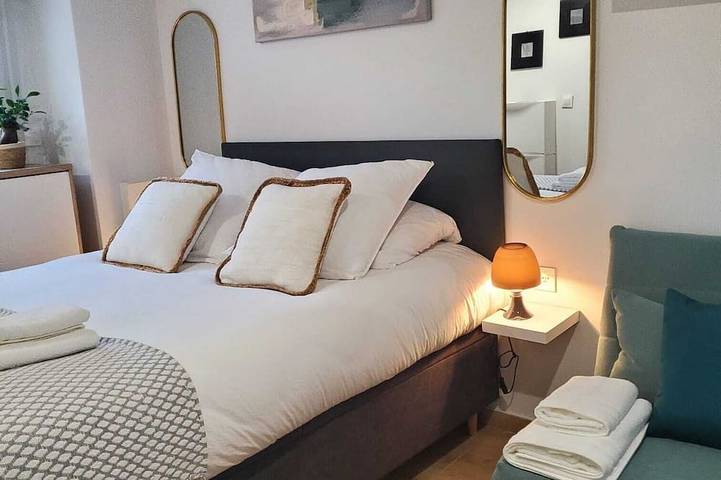 Gîte pour 4 personnes, avec jardin ainsi que sauna et terrasse à Poisy - 4