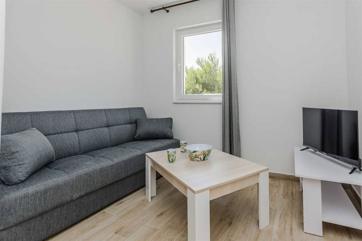 Ferienwohnung für 4 Personen, mit Balkon/Terrasse und Balkon, kinderfreundlich in Dalmatien