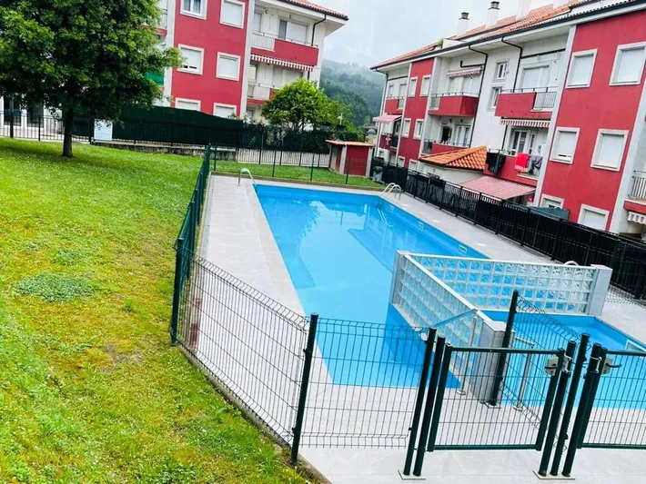 Apartamento de vacaciones para 3 personas, con terraza además de vistas y piscina, Se admiten mascotas - 1