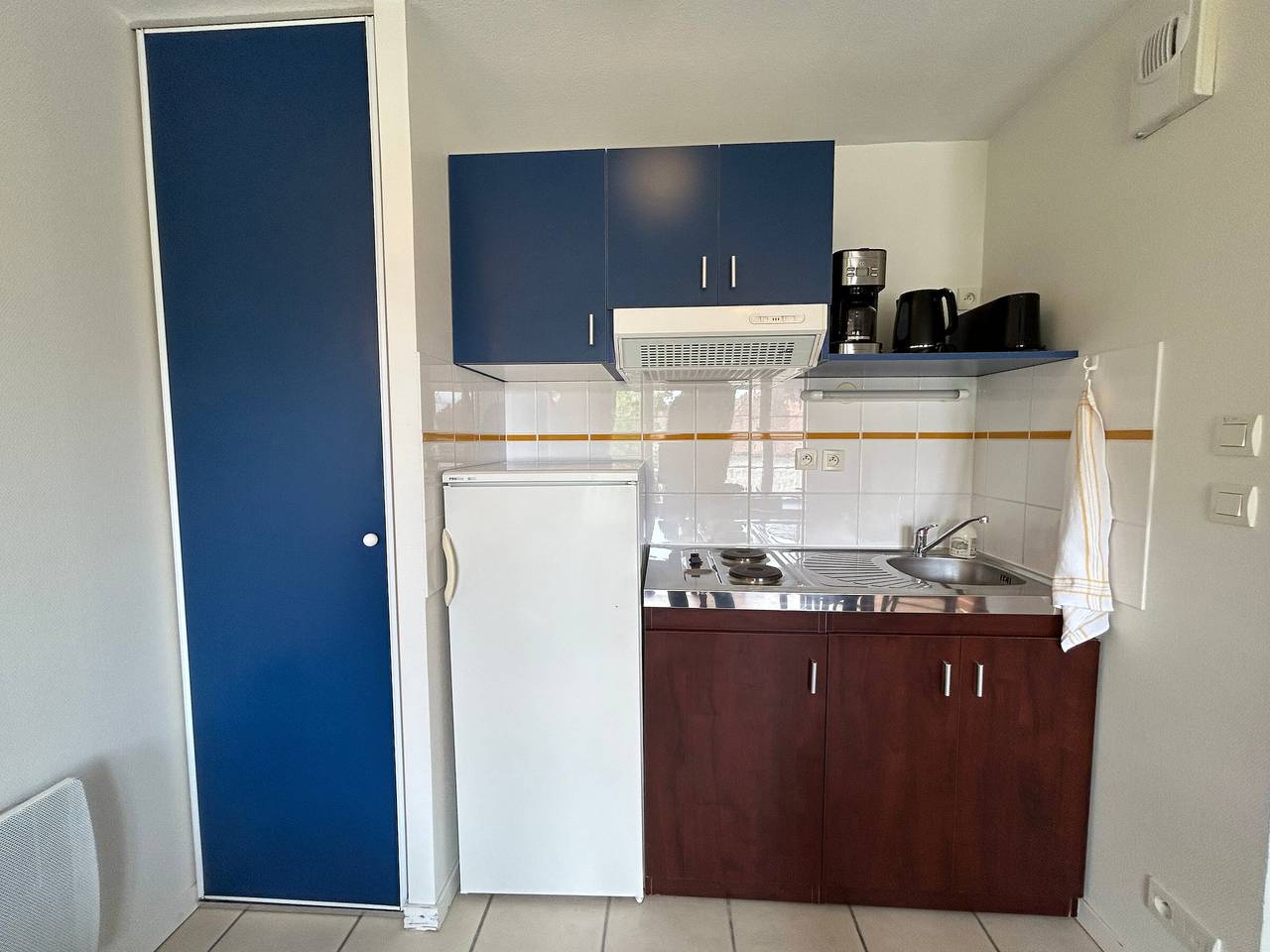 Appartement entier, Appartement T2 avec balcon et piscine commune, près des Thermes in La Roche-Posay, Vienne (France)