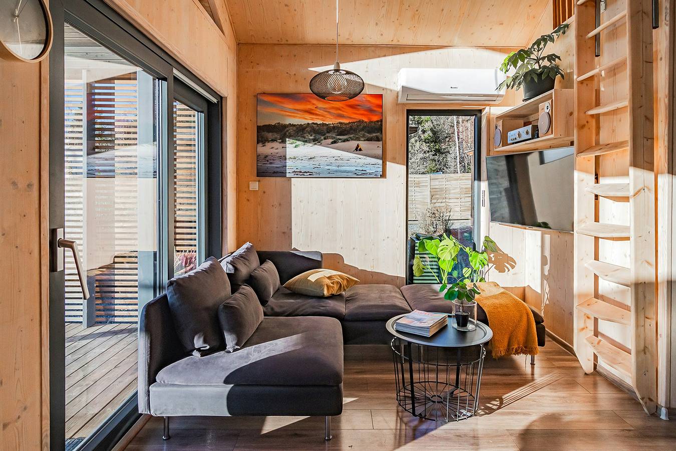 Moderne Hütte am Krøderfjord in der Nähe von Norefjell in Krødsherad