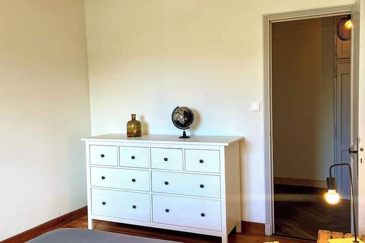 Appartement entier, Gîte d'Ossau, appartement chaleureux au coeur du quartier de Sainte Croix in Oloron-Sainte-Marie, Béarn