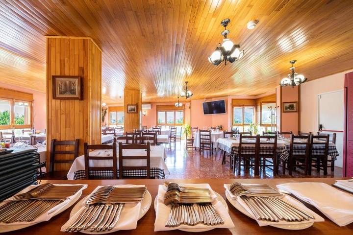 Hôtel pour 2 personnes, avec vue ainsi que jardin et piscine à La Seu d'Urgell - 3