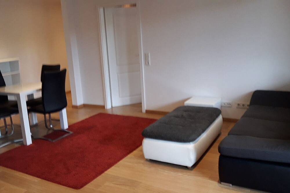 Ganze Wohnung, Modernes, hochwertig möbliertes 2-Zimmer Apartment mit Balkon an der Mosel! in Nittel, Landkreis Trier-Saarburg