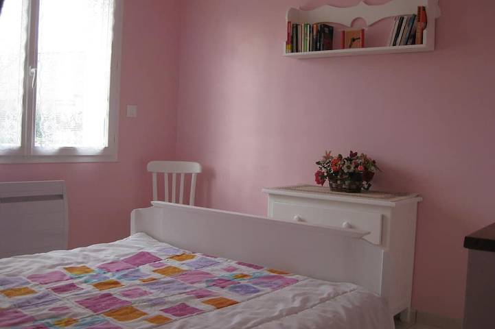 Playa a 300m, casa muy luminosa, orientada al sur con terraza y jardín. in Sarzeau, Côte des Mégalithes