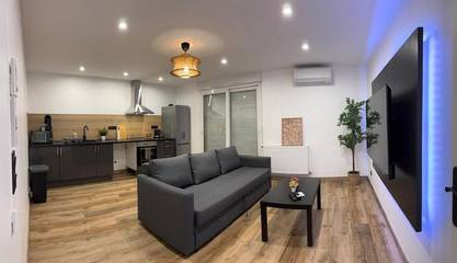 Gîte pour 6 personnes, avec balcon et jacuzzi à Fontaines-sur-Saône