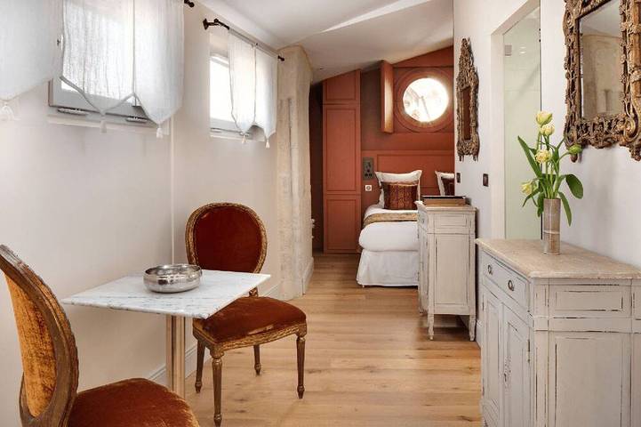 Hôtel pour 2 personnes, avec jardin dans Théâtre des Halles - 3