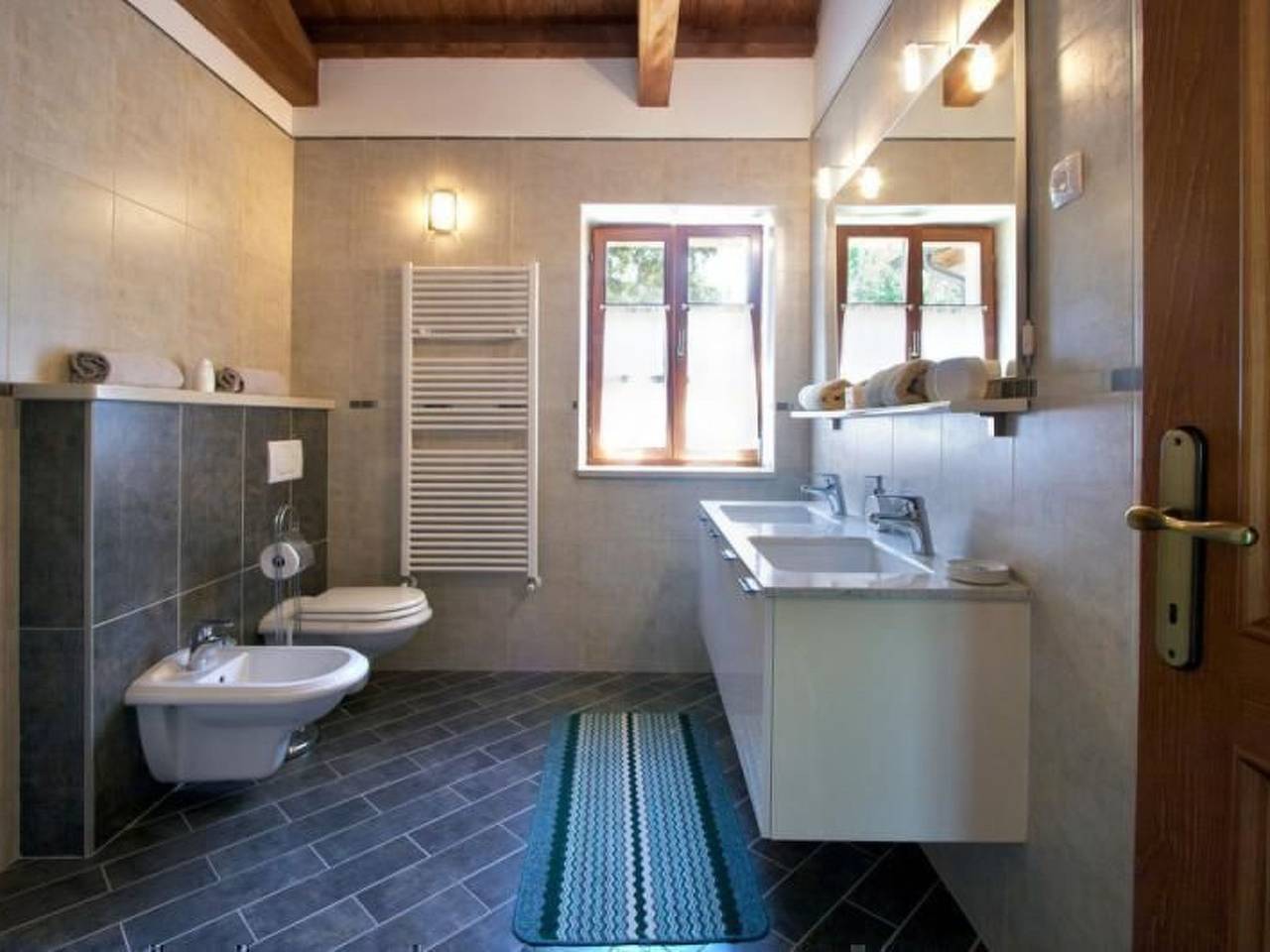 Luxusvilla mit Garten und Pool sowie herrlicher Aussicht in Tinjan, Istrie centrale