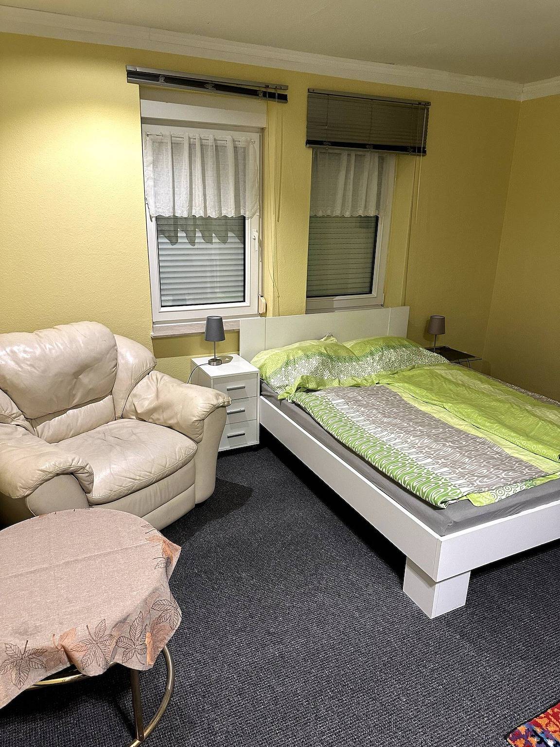 Ganze Wohnung, Großes Apartment für 3-11 Gäste im Raum Halle-Leipzig in Landsberg (Saalekreis), Saale-Unstrut Region