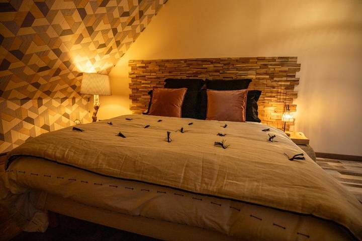 Location de vacances pour 3 personnes, avec terrasse et jardin à La Lande-Saint-Léger - 2