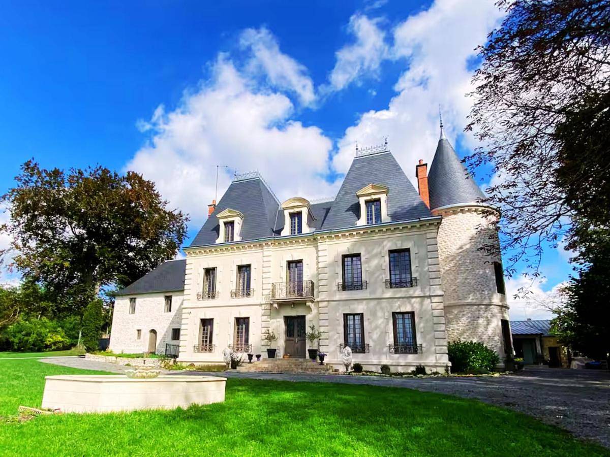 Château des Bourdons Charme, Spa & Nature in Varennes-Vauzelles, Nièvre