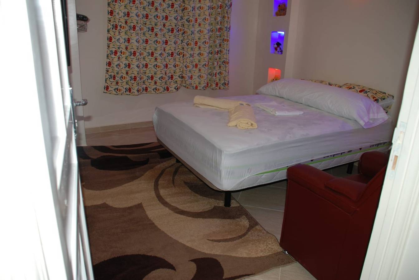 Ganze Wohnung, Charmantes Apartment in Mirleft mit Balkon und Parkplatz. in Region Souss-Massa-Drâa