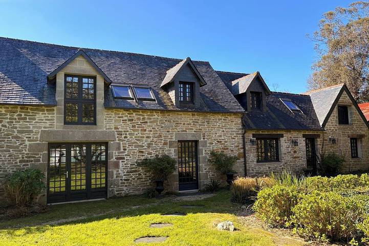 Gîte pour 8 personnes, avec Jacuzzi et Jardin