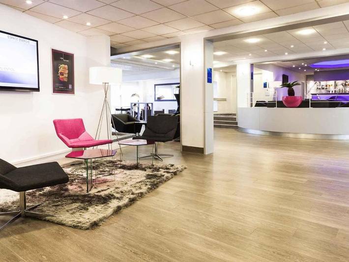 Hôtel pour 3 personnes, avec piscine ainsi que sauna et jardin à Ury - 2