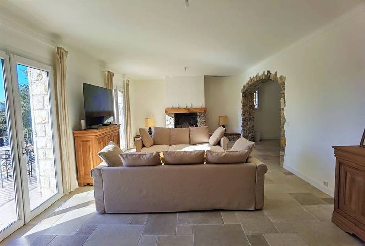 Ganze Ferienwohnung, Ferienwohnung für 12 Personen mit Pool in Roquefort-les-Pins, Mittelmeerküste (Frankreich)