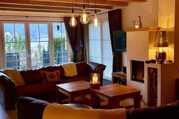 Luxus Chalet ruhig gelegen nahe Skipisten und Badesee/Strandbad Zell am See in Piesendorf, Pinzgau