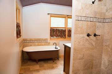 Log Cabin for 8 Guests in Bayfield County, Picture 4