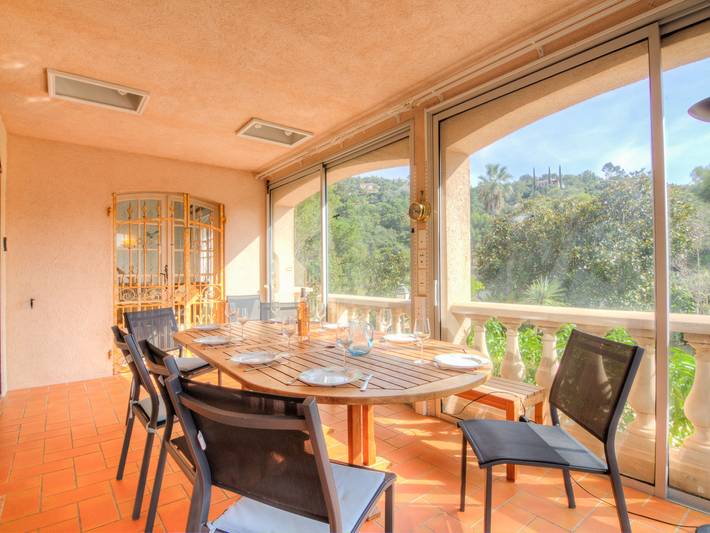 Location de vacances pour 8 personnes, avec terrasse et jardin à Saint-Raphaël - 4
