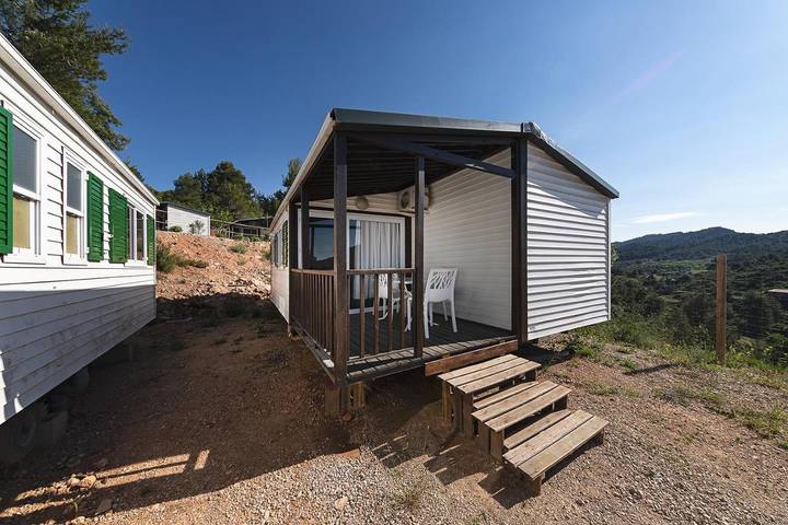 Camping pour 4 personnes, avec vue et terrasse ainsi que jardin et piscine, animaux acceptés dans Aragon (Espagne) - 2