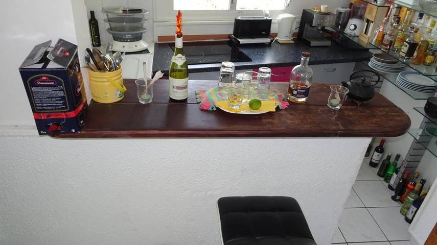 Gîte pour 3 personnes, avec vue et jardin, animaux acceptés dans Plage des Salines - 2