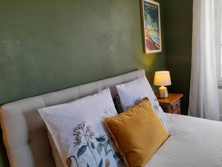 Location de vacances pour 2 personnes, avec jardin ainsi que piscine et vue à Badens - 4