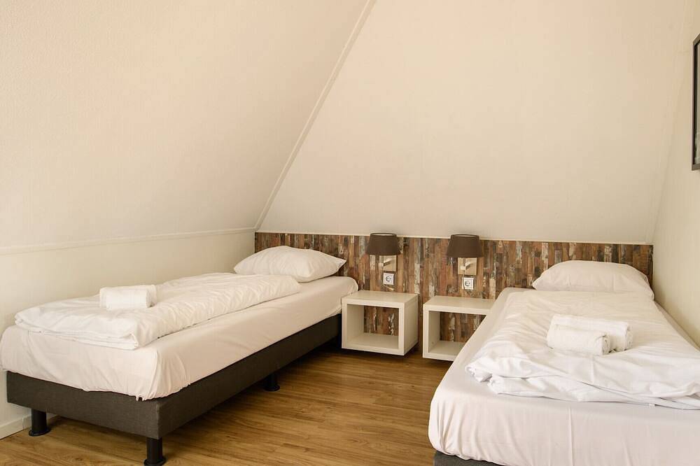 Detached luxe house - 4 bedrooms / 2 bathrooms in Maastricht, Hoge Kempen