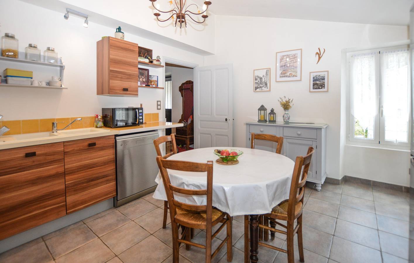 Ganze Ferienwohnung, Gemütliche Wohnung 2km von Cozzano - Parkplatz, Terrasse & AC in Ciamannacce, Regionaler Naturpark Korsika