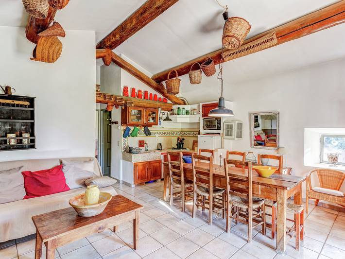 Casa rural en Oppède entre viñedos in Oppède, Parque natural regional del Luberon