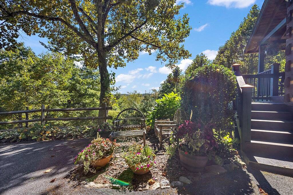 Mountain Retreat in Blowing Rock in Blue Ridge Parkway, Watauga County