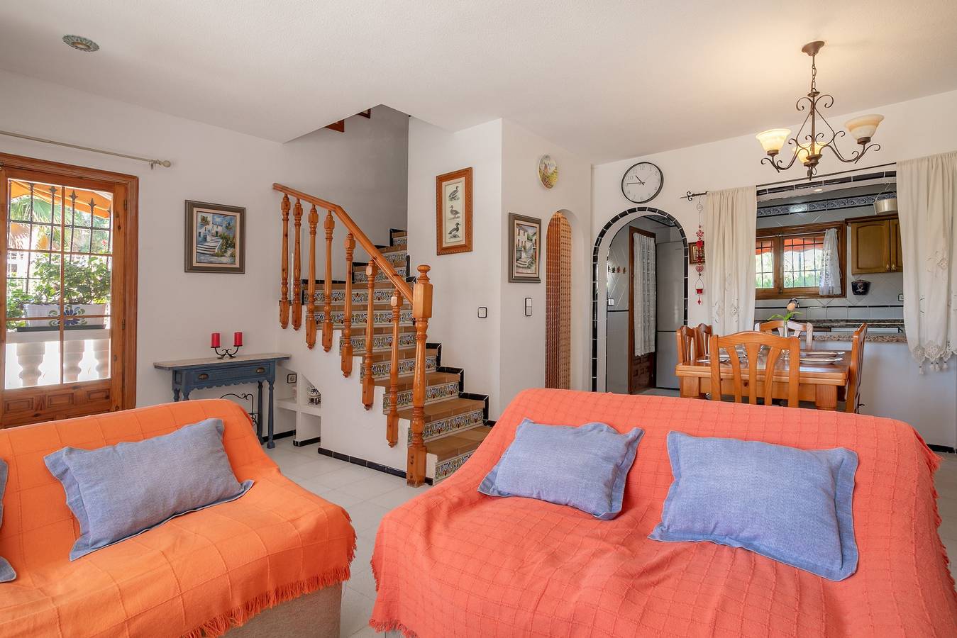 Casa de vacaciones 'Casa Pista' con piscina compartida, Wi-Fi y aire acondicionado in Santa Pola, Costa Blanca