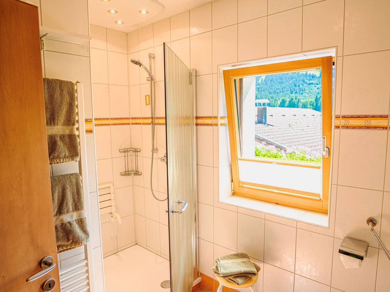 Ganze Ferienwohnung, Ferienwohnung Sonnenbichl - Ferienwohnung in Schattwald, Allgäuer Alpen (Österreich)