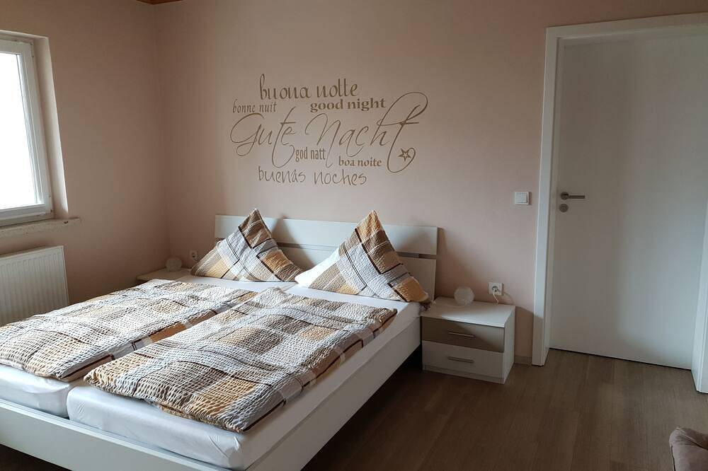 Ganze Wohnung, Ferienwohnung \"Rosenberg\", Urlaub im Ferienweingut in Pünderich, Traben-Trarbach und Umbegung