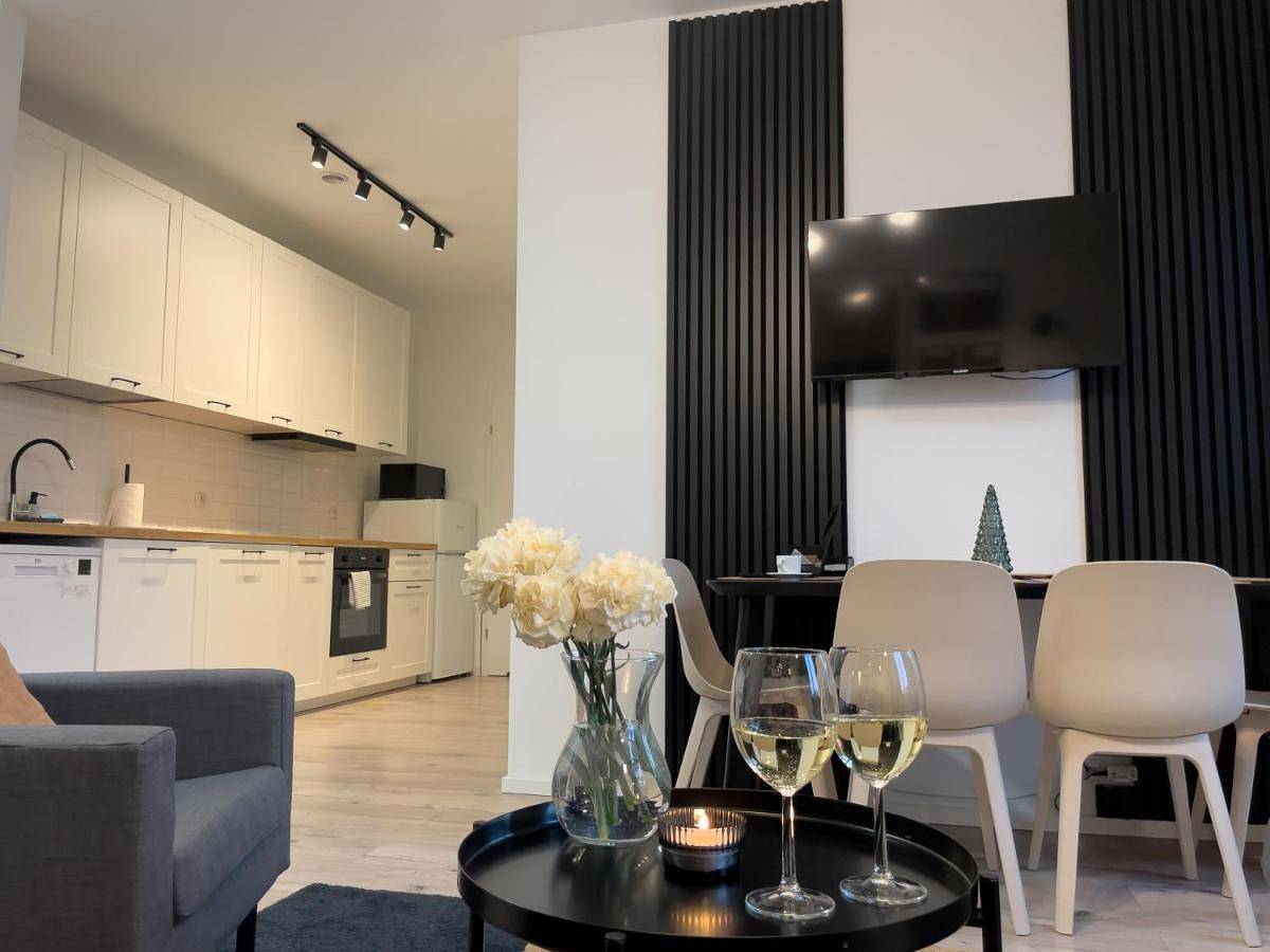 Cały apartament, Urban Apartments Premium No12 - Balcony - Free Parking in Chorzów, Śląsk