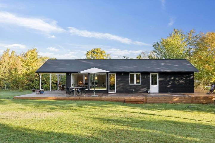 Ferieudlejning for 6 personer, med terrasse i Røsnæs