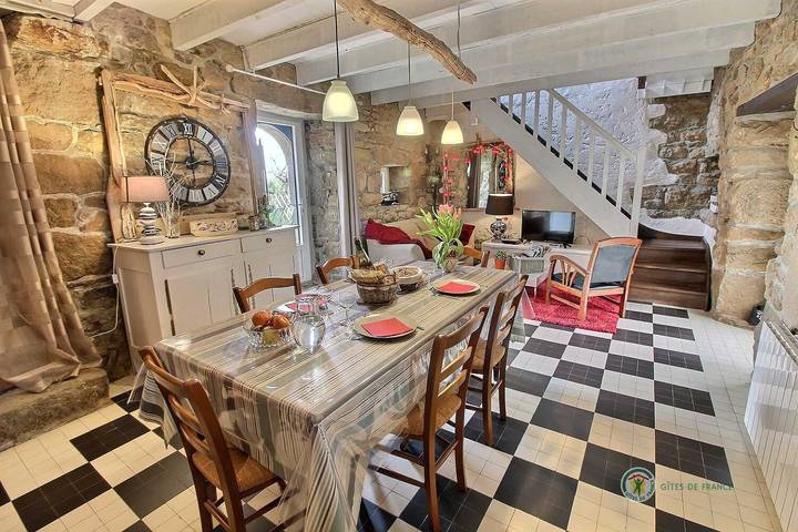 Gîte pour 2 personnes, avec terrasse et jardin à Trébeurden - 2