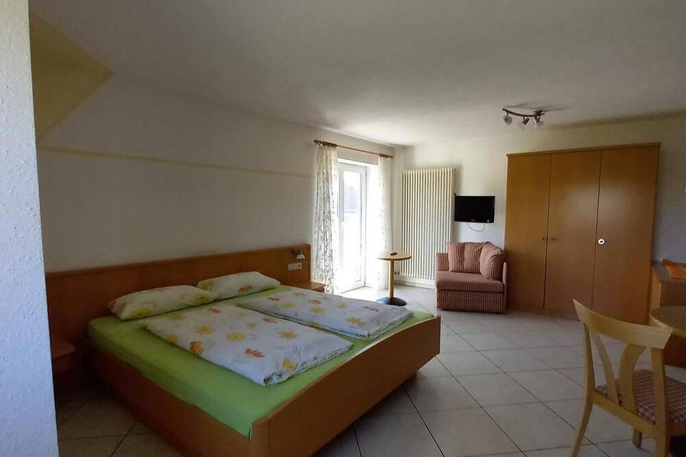 1 Zi. Apartment Apfel - Ferienhof Metzler in Bodnegg, Region Bodensee-Oberschwaben