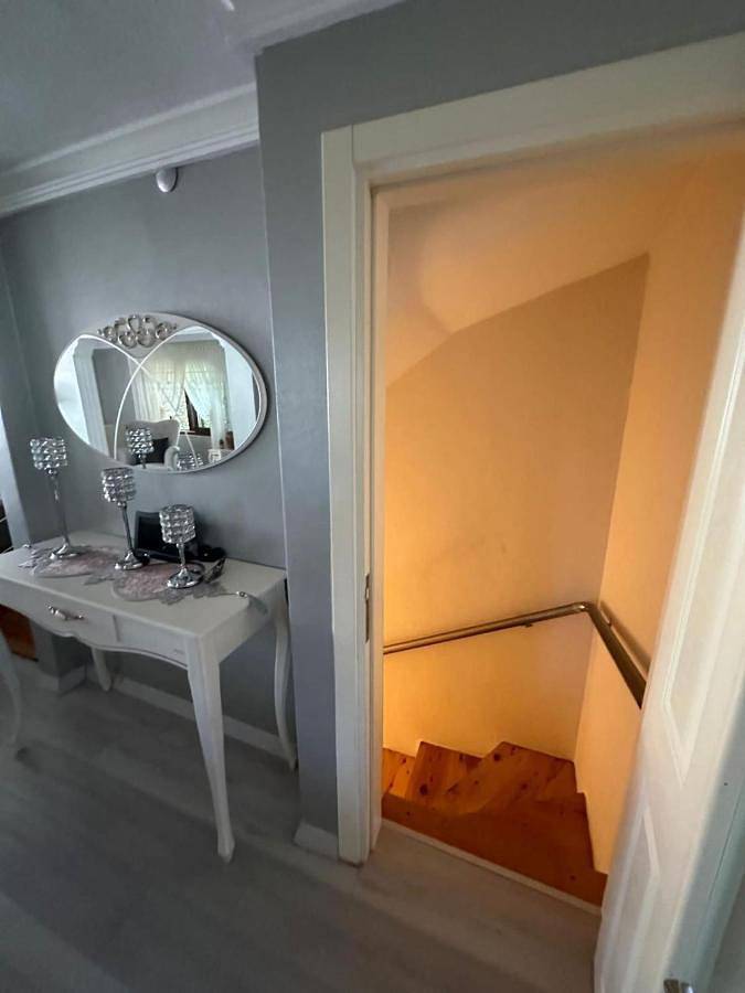 Villa pour 17 personnes, avec jacuzzi et piscine ainsi que balcon et jardin à Marmaris - 4