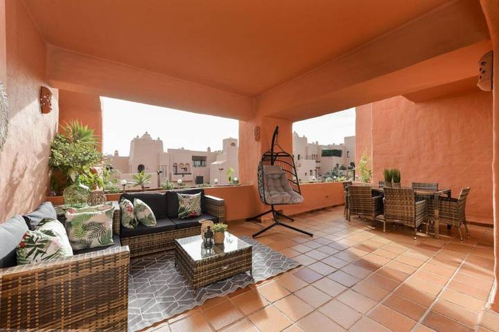 Apartamento de vacaciones para 4 personas, con piscina además de vistas y balcón - 1