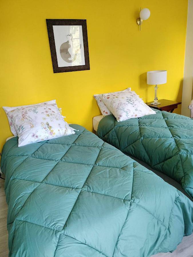 Location de vacances pour 4 personnes, avec Terrasse ainsi que Jardin et Piscine à Olivet