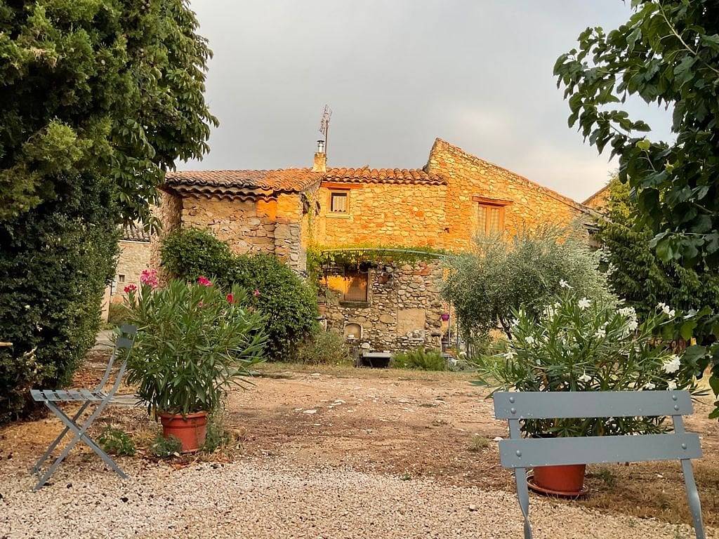 L'Oustau de Titou - Chambre Cézanne in Bédoin, Parc naturel régional du Mont-Ventoux