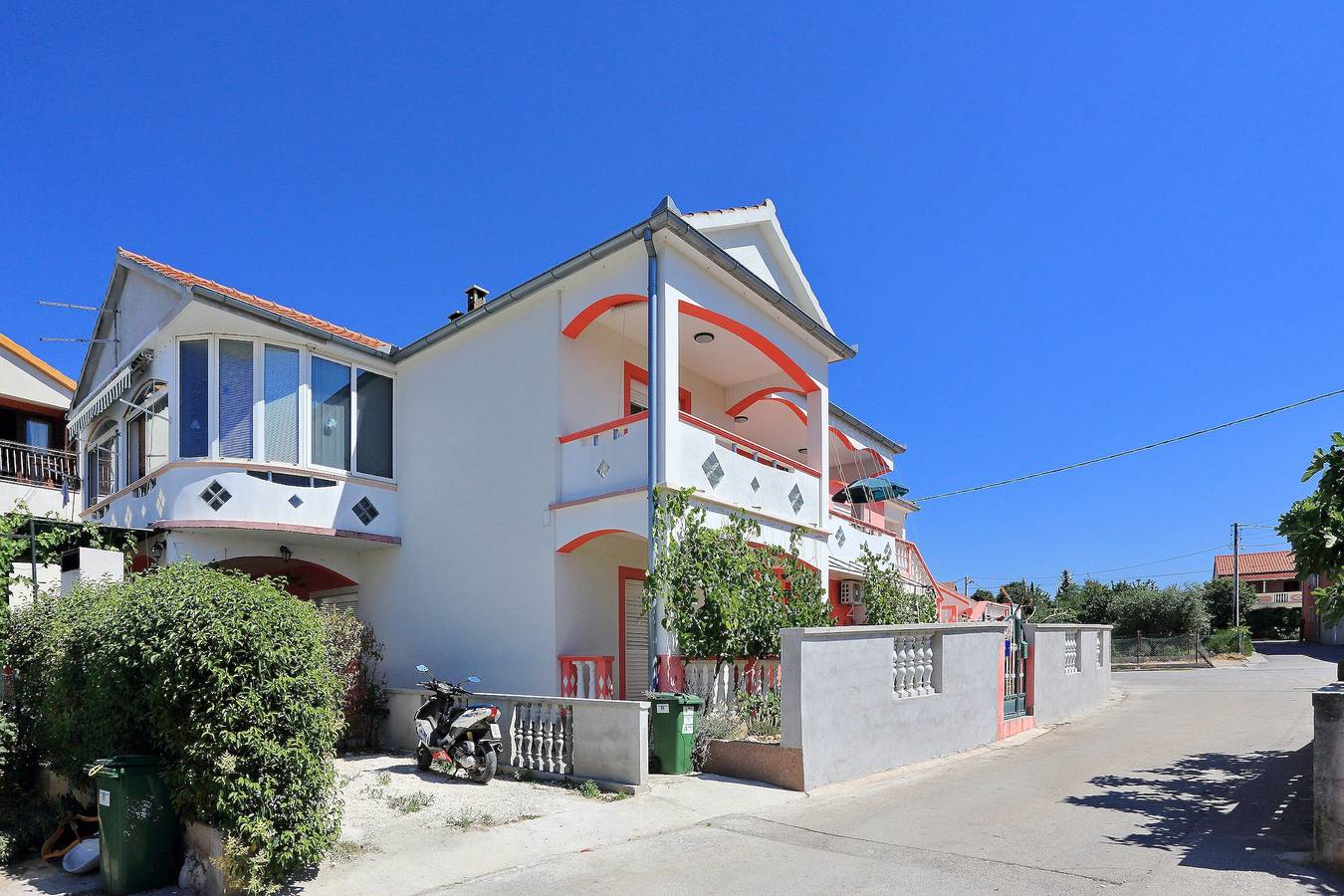 Ganze Wohnung, 2-Zimmer-Ferienwohnung mit Terrasse Bibinje, Zadar A-18066-b in Bibinje, Zadar